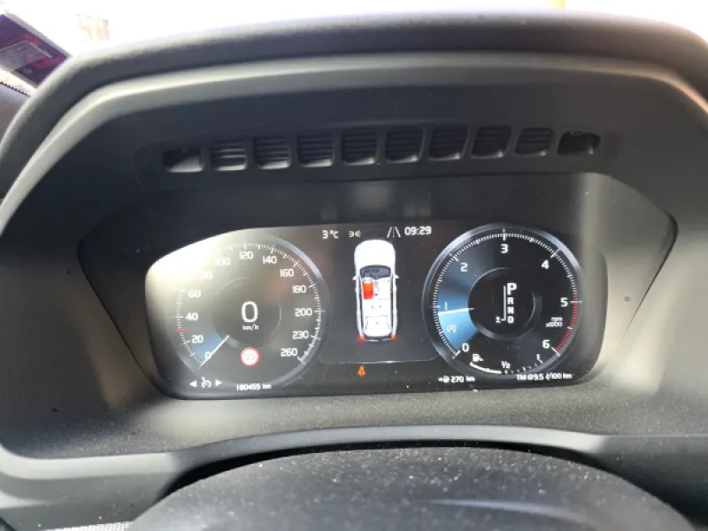 Volvo XC90 II R-Design 7 locuri 4x4 - Imagen 11