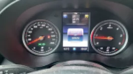 Mercedes GLC220 - Miniatura 2