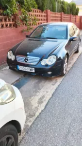 Vendo Mercedes Benz C 200 cdi
