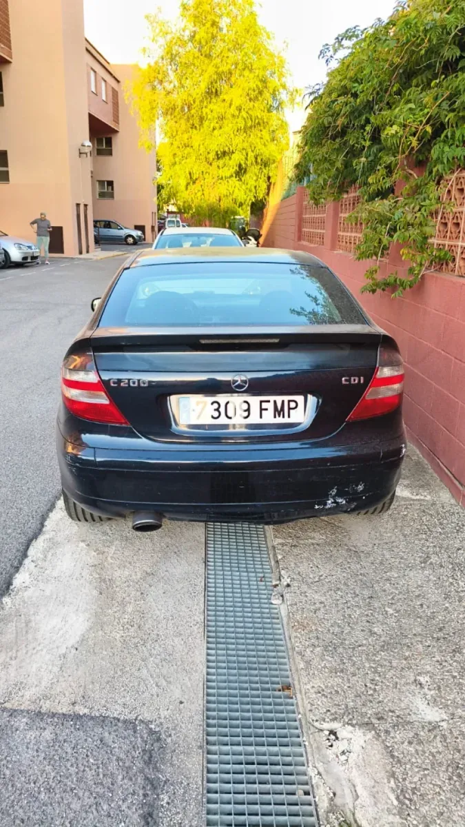 Vendo Mercedes Benz C 200 cdi - Imagen 2