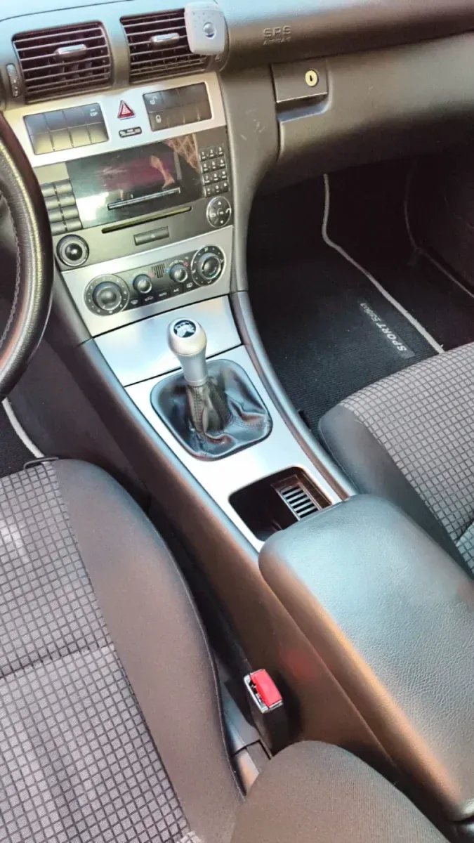 Vendo Mercedes Benz C 200 cdi - Imagen 5