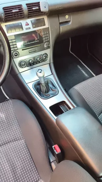 Vendo Mercedes Benz C 200 cdi - Imagen 5