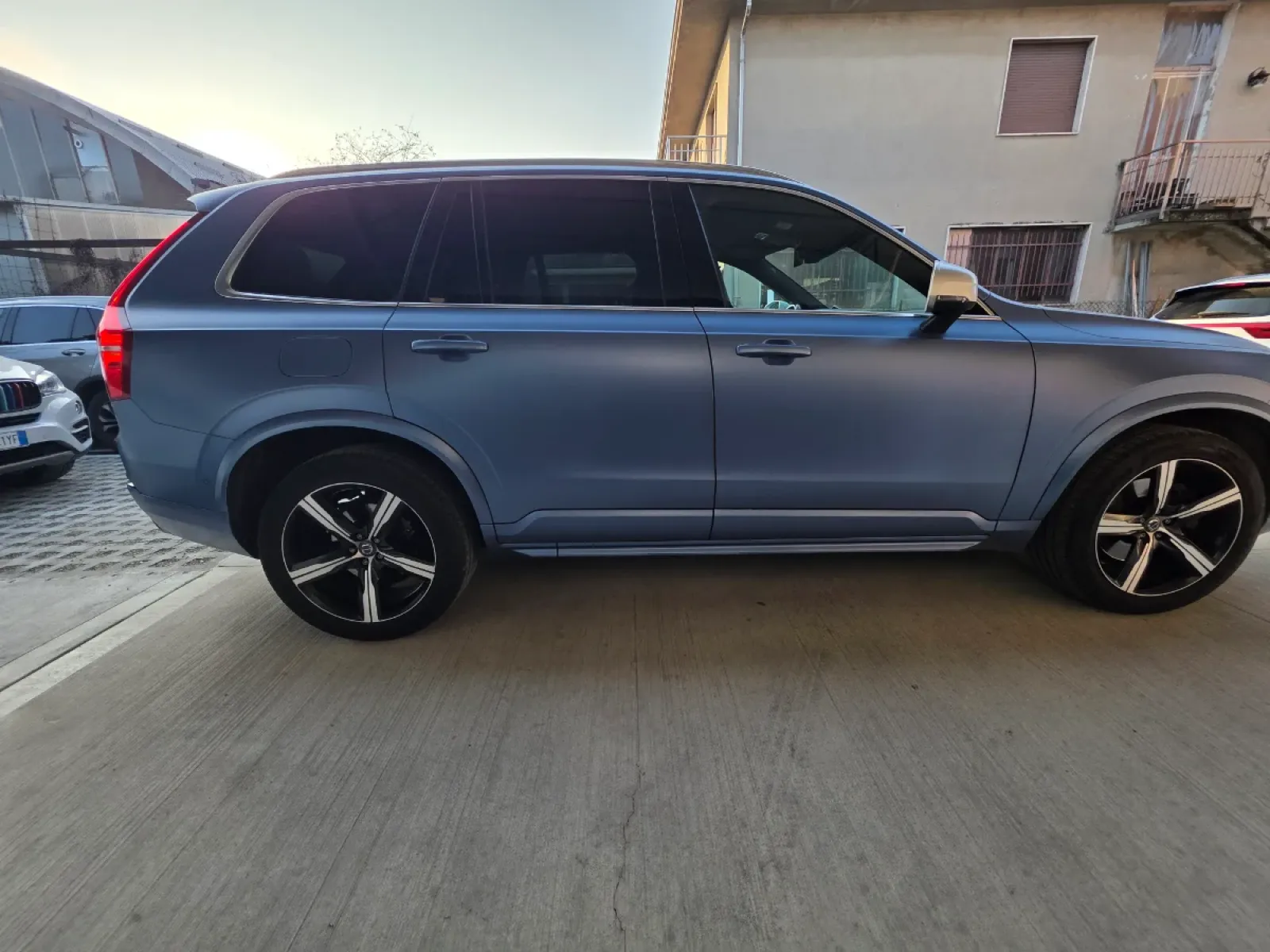 Volvo XC90 II R-Design 7 locuri 4x4 - Imagen 7